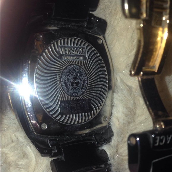Versace Watch - Picture 7 of 8